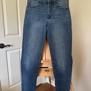 American Eagle Super Hi-Rise Jegging